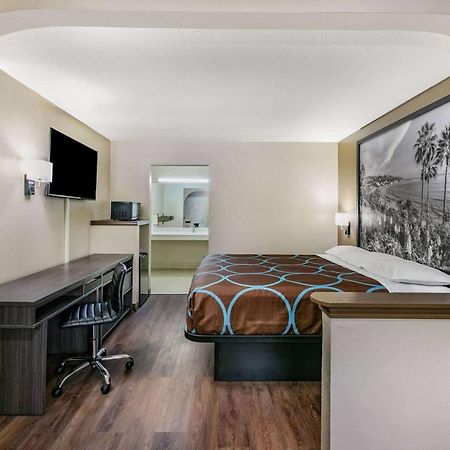 Super 8 By Wyndham Moss Point Motel Buitenkant foto