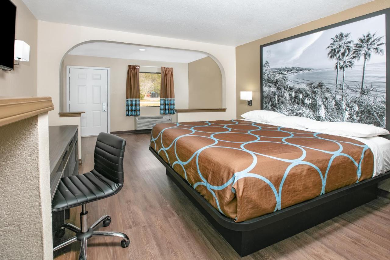 Super 8 By Wyndham Moss Point Motel Buitenkant foto