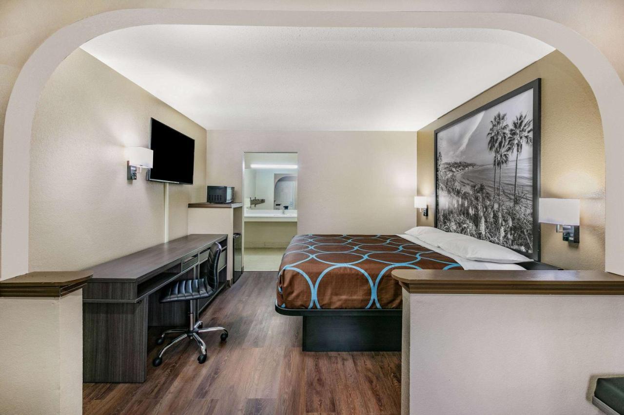 Super 8 By Wyndham Moss Point Motel Buitenkant foto