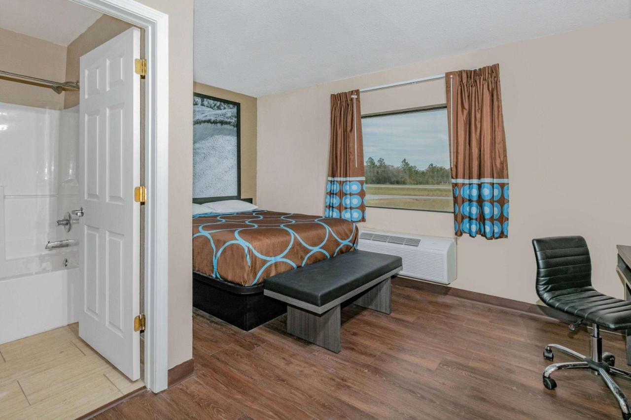 Super 8 By Wyndham Moss Point Motel Buitenkant foto