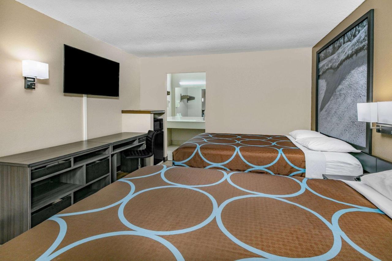 Super 8 By Wyndham Moss Point Motel Buitenkant foto